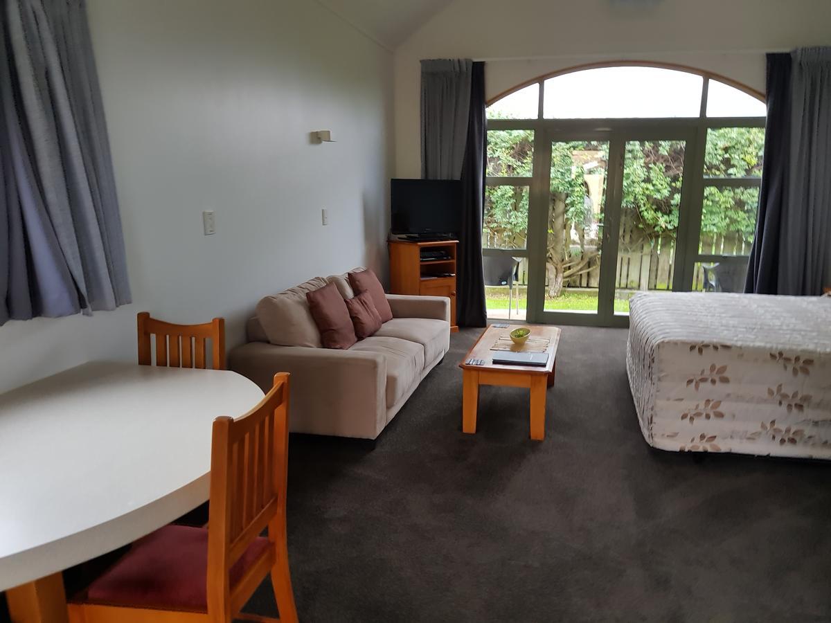 The Anchor Inn Beachfront Motel Kaikoura Esterno foto
